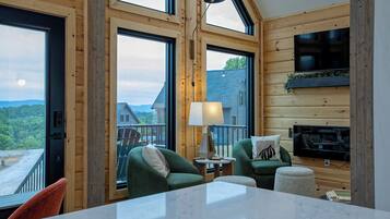 Smart TV y chimenea