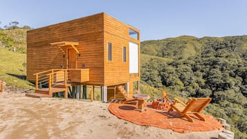 Basic Chalet | Exterior