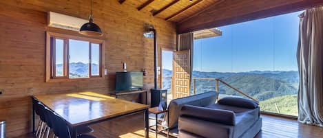 Chalet | Living area