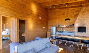 Basic Chalet | Living area - Cabana vista panorâmica e jacuzzi VST022 (Anitápolis)