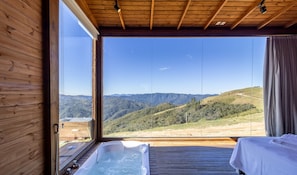 Basic Chalet | Free WiFi - Cabana vista panorâmica e jacuzzi VST022 (Anitápolis)