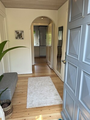 المنشأة من الداخل