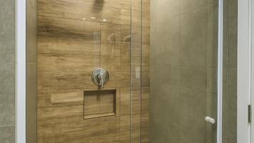 Basic Apartment | Bathroom