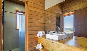 Basic Chalet | Bathroom - Cabana vista Serra Catarinense VST023 (Anitápolis)