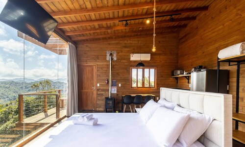 Chalé Charm Jacuzzi Hidromassagem VST024