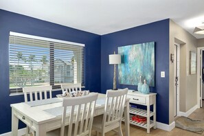 Condo, 1 King Bed with Sofa bed (Estero Island Yacht & Racquet 320) | Dining - Estero Island Yacht & Racquet 320 (Fort Myers Beach)