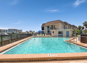 Apartment, 1 King-Bett und Schlafsofa (Estero Island Yacht & Racquet 320) | Pool