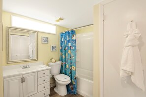 Condo, 1 King Bed with Sofa bed (Estero Beach & Tennis 1001-A) | Bathroom - Estero Beach & Tennis 1001-a (Fort Myers Beach)