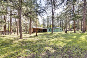 Exterior - 1 Mi to Town: Woodland Park Home w/ Yard! (Woodland Park)