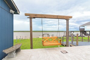 Property grounds - Seabreeze Retreat: Waterfront Home Near Sargent (Bay City)