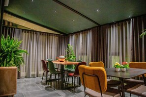 Dining - MANTRA Suite&Room - Room 14 (Acerenza)