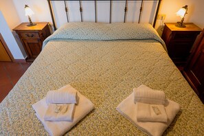 1 dormitori, escriptori, wifi i roba de llit 