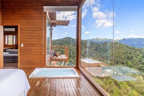 Basic Chalet | Interior
