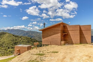 Basic Chalet | Exterior