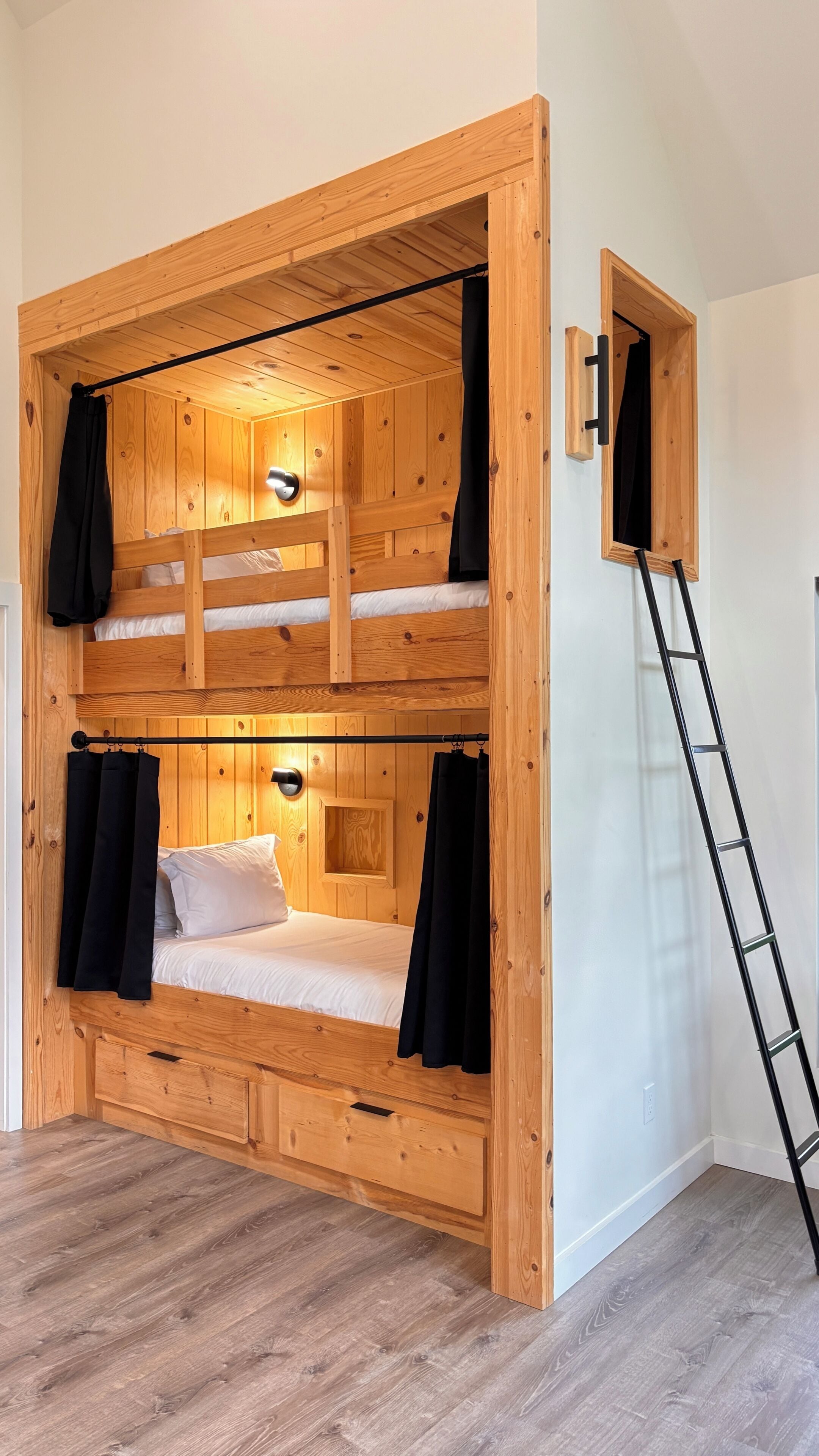 1 slaapkamer, een bureau, wifi, beddengoed