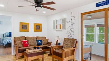 Smart TV, fireplace, books