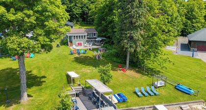 Hot Tub, 5 min to Colgate, Sleeps 6, Welcome Wine