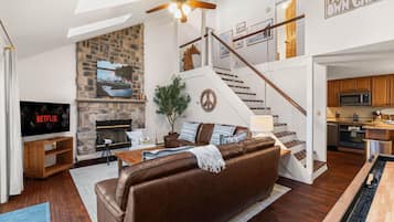 Smart TV, table tennis, books