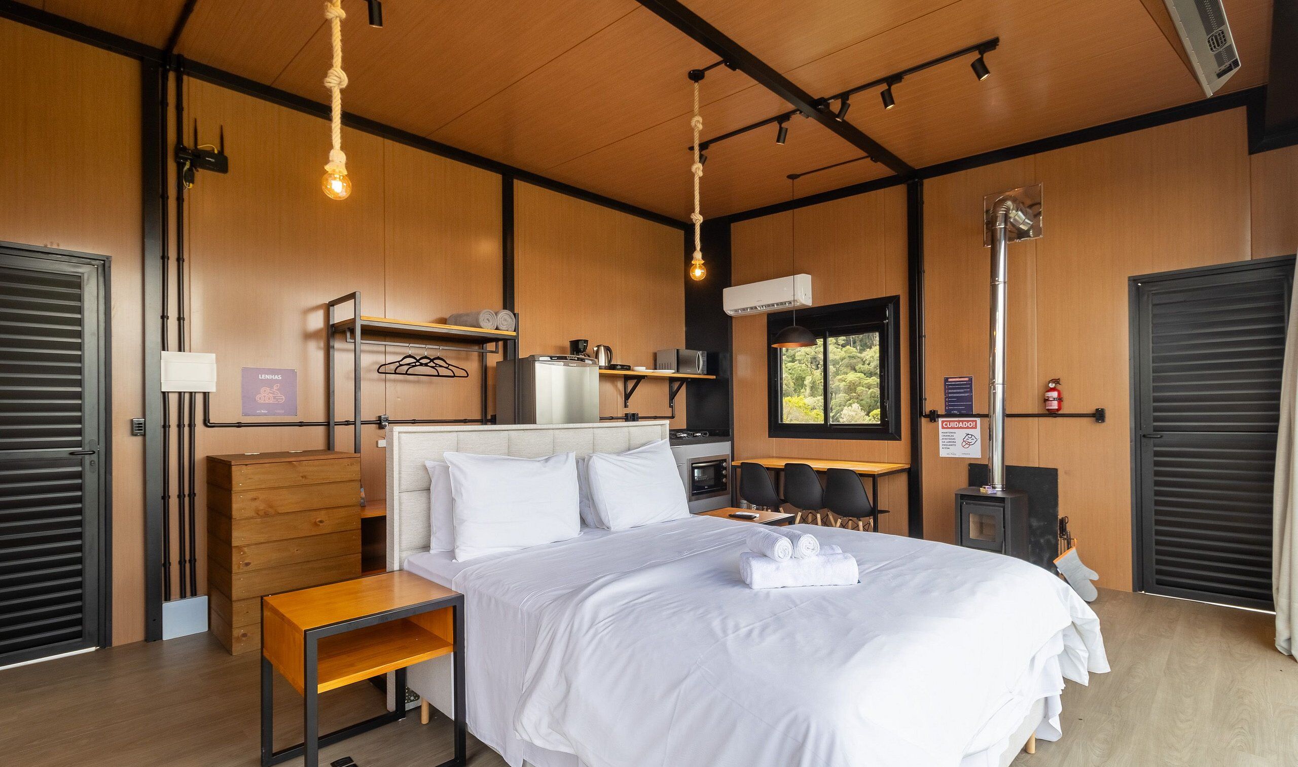 基础木屋 | 免费 WiFi