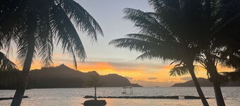 Seaside, sun & tranquility - Montrose Place-Huahine vacation home