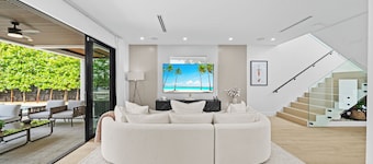 Modern Zen Oasis in Design District Sleeps 16