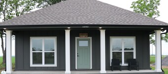 Shipping, Steel Bend Guest Houses: Shipping
