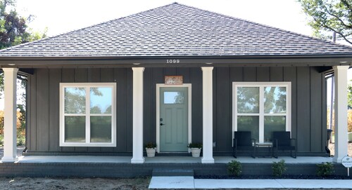 Melt Shop, Steel Bend Guest Houses: Melt Shop