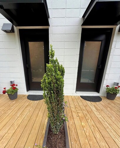 Cozy Cure is a modern farmhouse Alcove studio in downtown Pilot Mountain