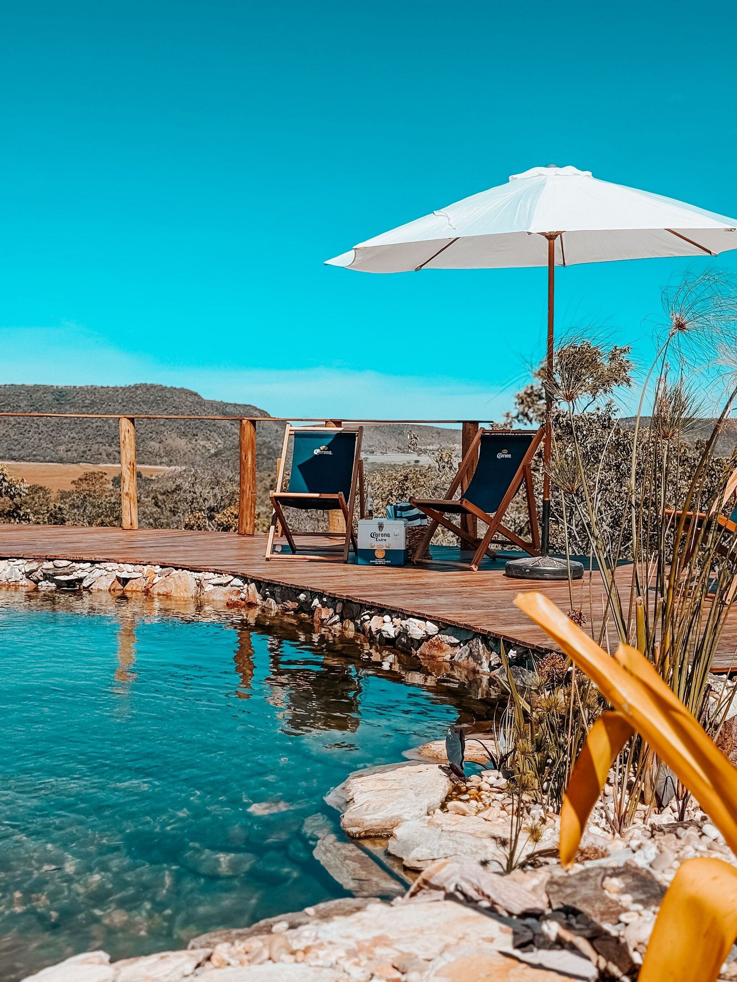 Chalet Deluxe | Piscina | Una piscina al aire libre