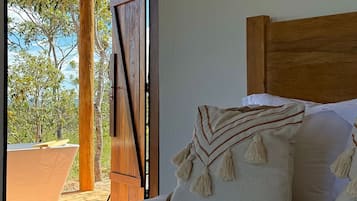 Chalet | Egyptian cotton sheets, premium bedding, pillowtop beds, minibar