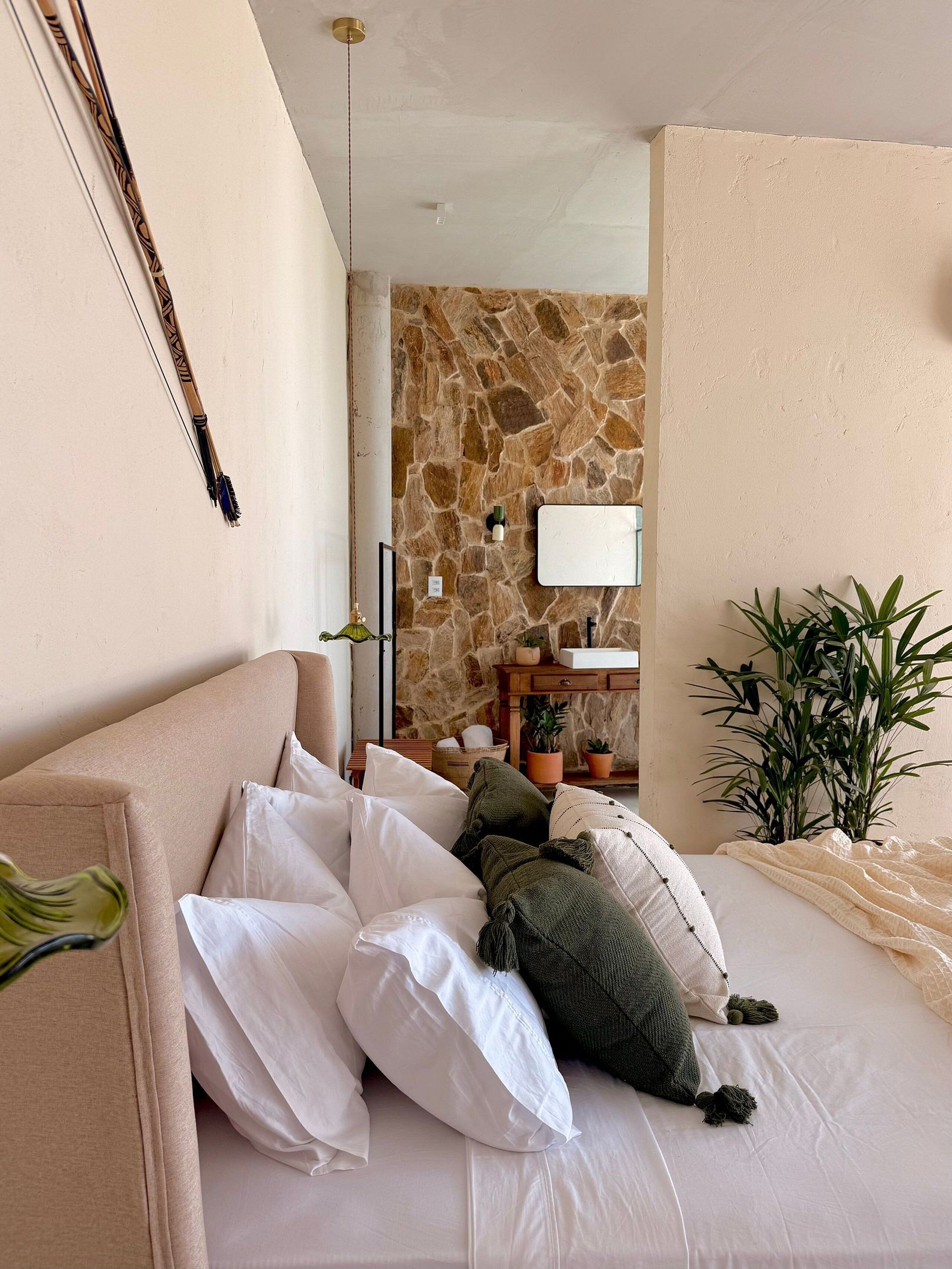 Bungalow | Egyptian cotton sheets, premium bedding, pillowtop beds, minibar