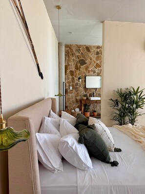 Egyptian cotton sheets, premium bedding, pillow-top beds, minibar