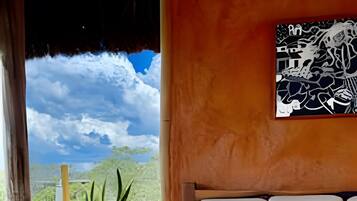 Chalet | Woonruimte | Een 50-inch smart-tv met digitale zenders