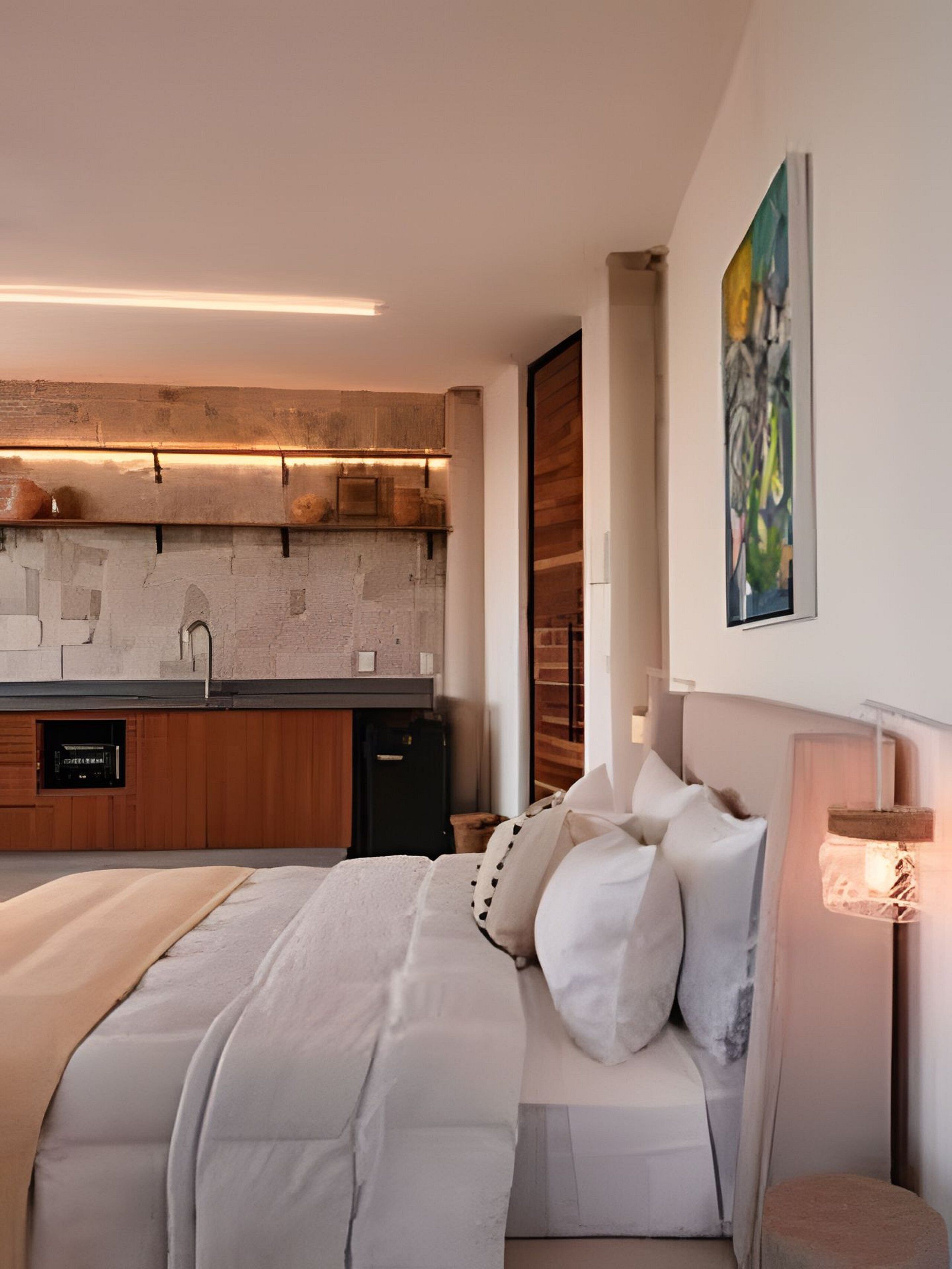 Bungalow | Egyptian cotton sheets, premium bedding, pillowtop beds, minibar