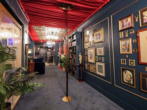 Interior - The Hollow (Holywell)