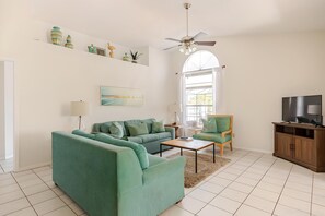TV - 3BD/2BA Amazing Villa 10min->Disney (Kissimmee)