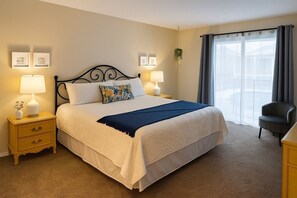 3 bedrooms, iron/ironing board, internet, bed sheets