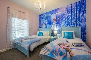 5 dormitorios, tabla de planchar con plancha, Internet y ropa de cama