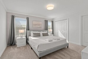 4 chambres, fer et planche à repasser, accès Internet