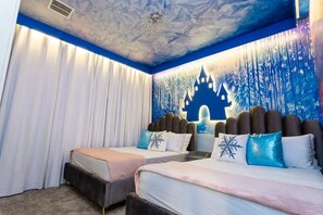 5 makuuhuonetta, silitysrauta/-lauta, internet