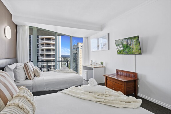 1 bedroom, in-room safe, iron/ironing board, free WiFi