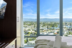 1 chambre, coffres-forts dans les chambres, fer et planche à repasser