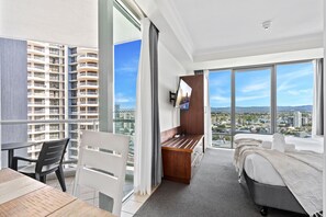 1 chambre, coffres-forts dans les chambres, fer et planche à repasser