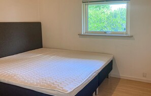 2 bedrooms, free WiFi