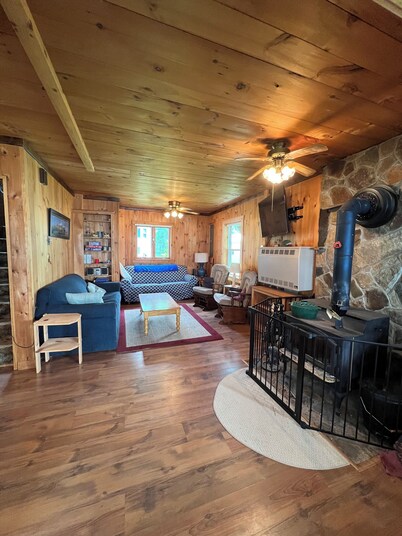 Charming 5-bedroom lake house on lake Salem in Derby, Vermont.
