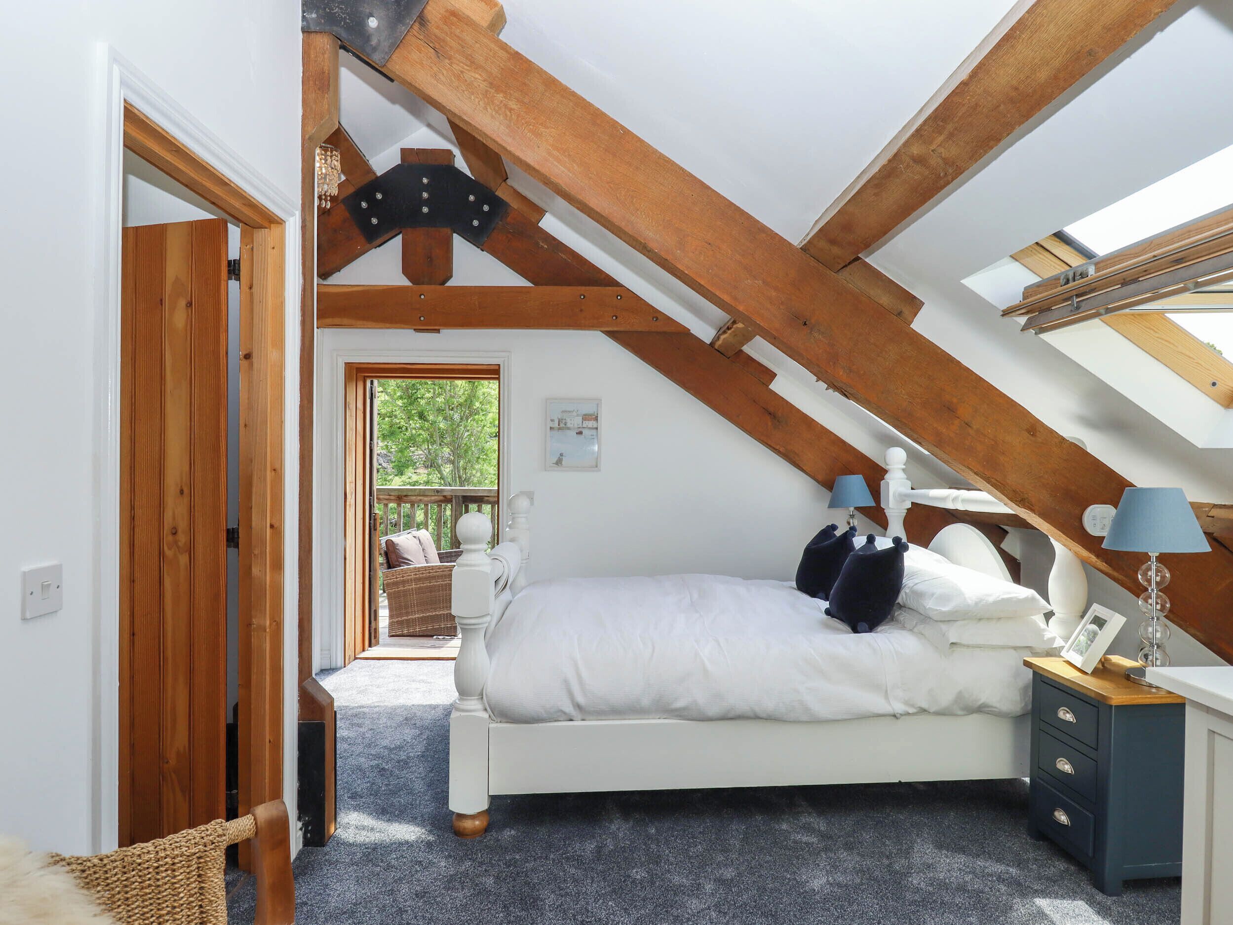 1 dormitorio, decoración individual, mobiliario individual