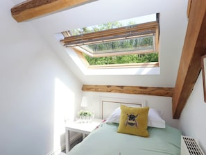 1 bedroom, individually decorated, individually furnished - Buckleigh Lodge (Newton Abbot)