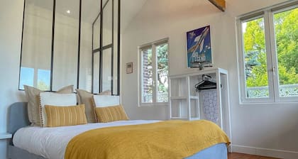 Rent studio - sleeps 2 - near Senlis and Charles-de-Gaulle Airport