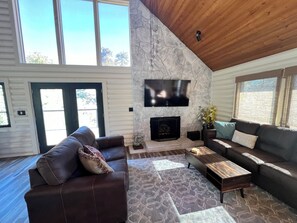 TV connectée, cheminée