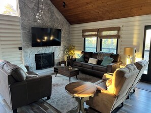 TV connectée, cheminée
